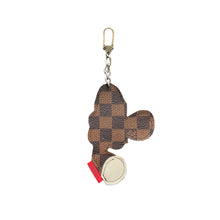Load image into Gallery viewer, rioma | coño keychains
